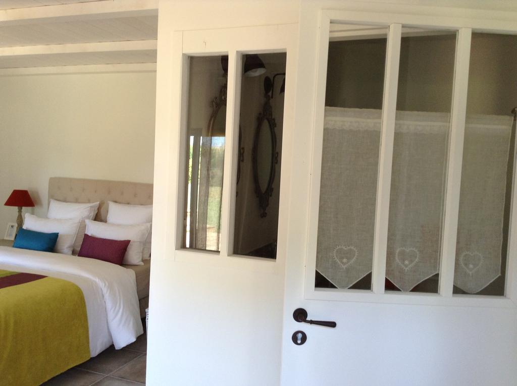 Bed and Breakfast La Grange D'Aunis Aigrefeuille-dʼAunis Habitación foto