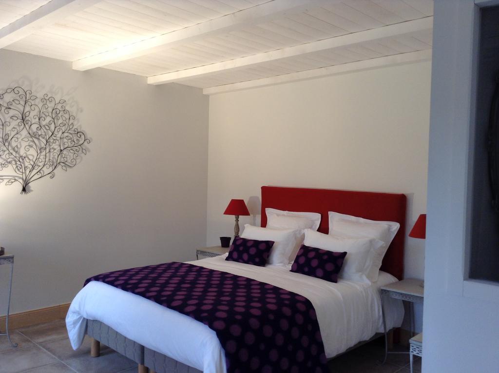 Bed and Breakfast La Grange D'Aunis Aigrefeuille-dʼAunis Habitación foto