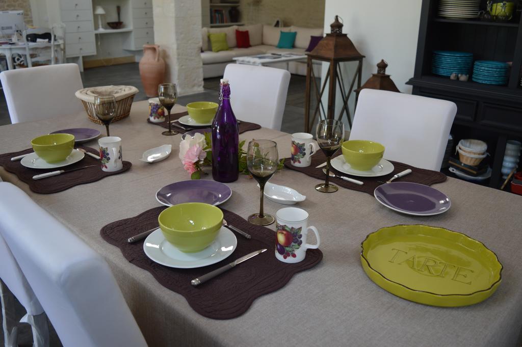 Bed and Breakfast La Grange D'Aunis Aigrefeuille-dʼAunis Exterior foto