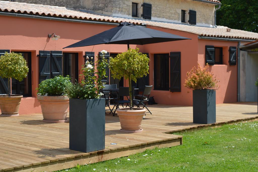 Bed and Breakfast La Grange D'Aunis Aigrefeuille-dʼAunis Habitación foto