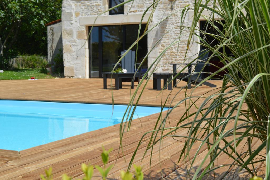 Bed and Breakfast La Grange D'Aunis Aigrefeuille-dʼAunis Exterior foto